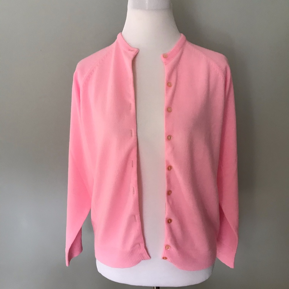 Vintage Pink Cardigan - like NEW 🌸 - Picture 2 of 10